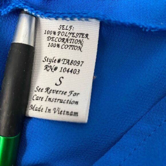 Mine Women S Loose Fit Tank Top Blouse W/crochet And Gold Metal Straps - Picture 12 of 14